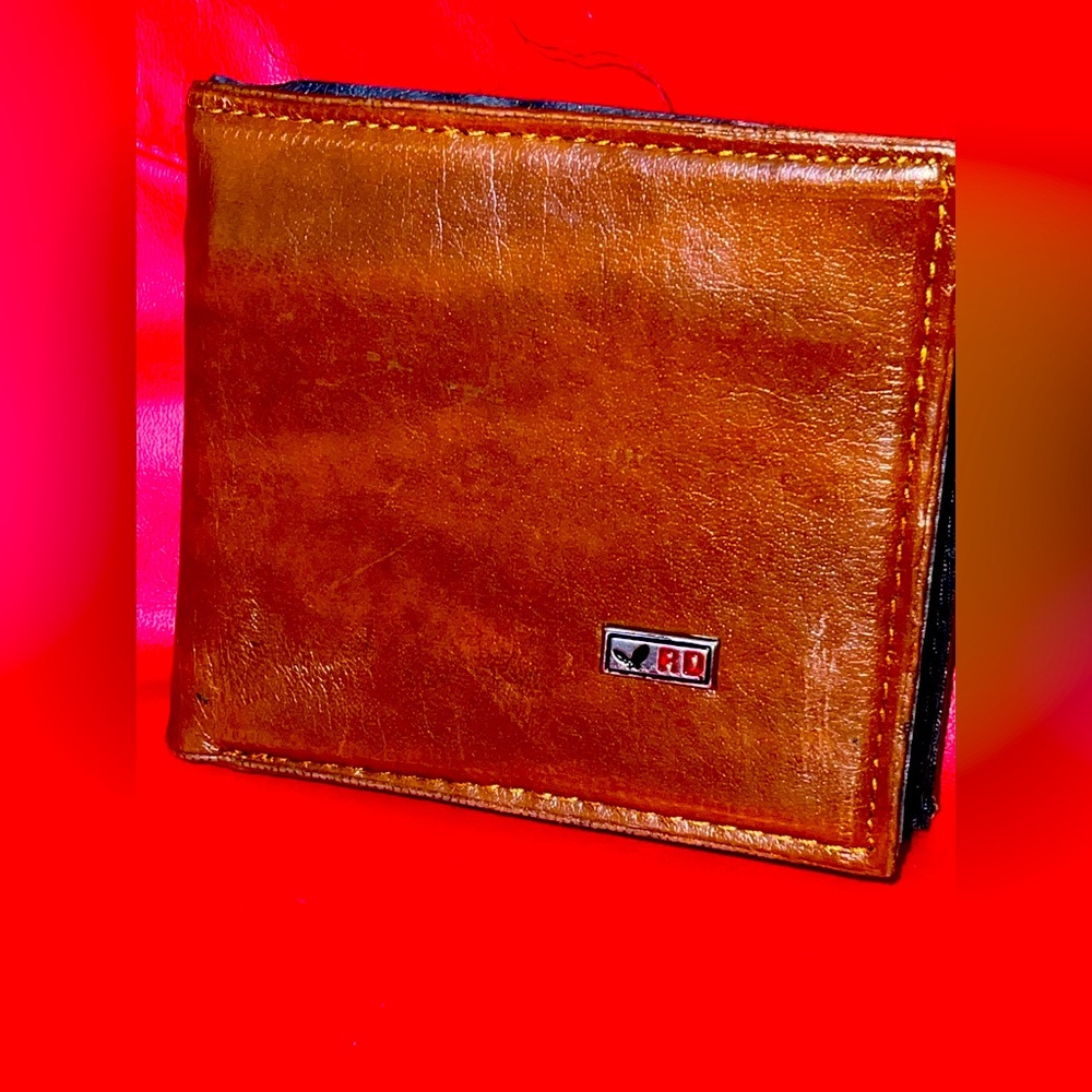Unbranded Men’s Brown Leather Wallet with Nylon Interior. EUC